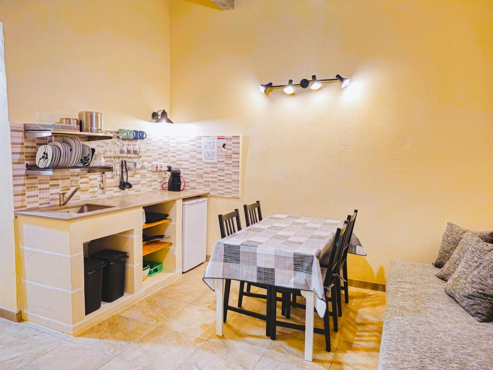 Valletta Main Street Apartment ภายนอก รูปภาพ