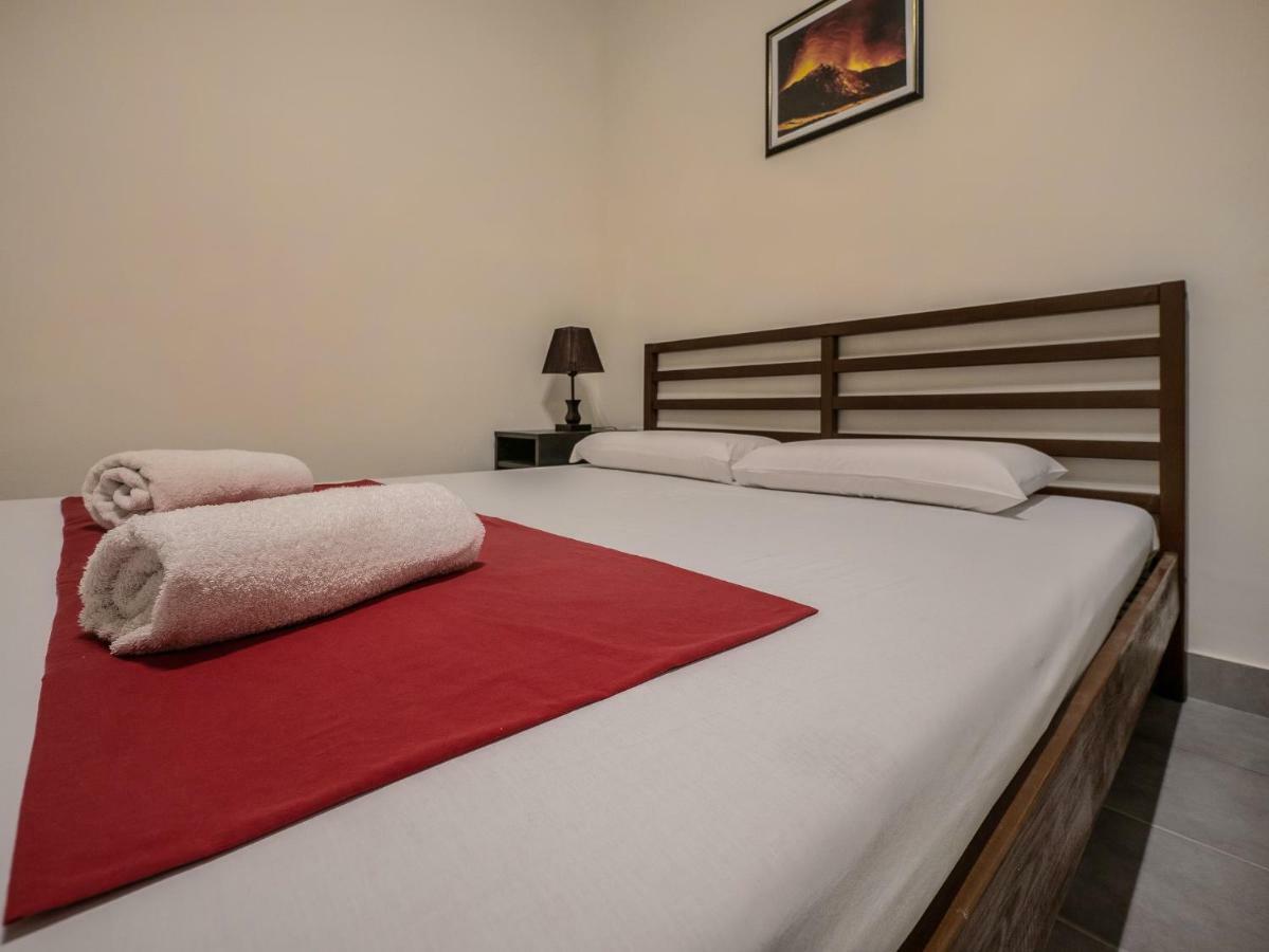 Valletta Main Street Apartment ภายนอก รูปภาพ