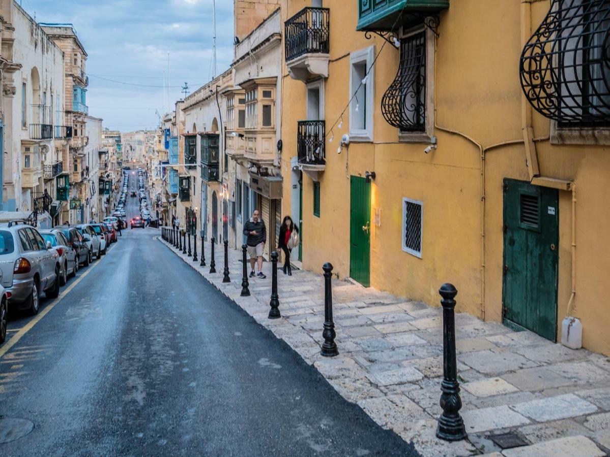 Valletta Main Street Apartment ภายนอก รูปภาพ