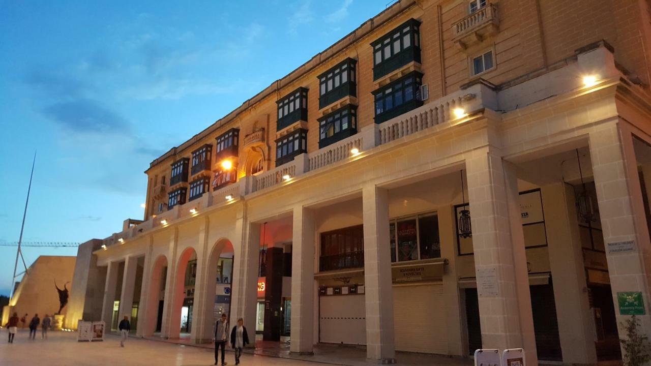 Valletta Main Street Apartment ภายนอก รูปภาพ